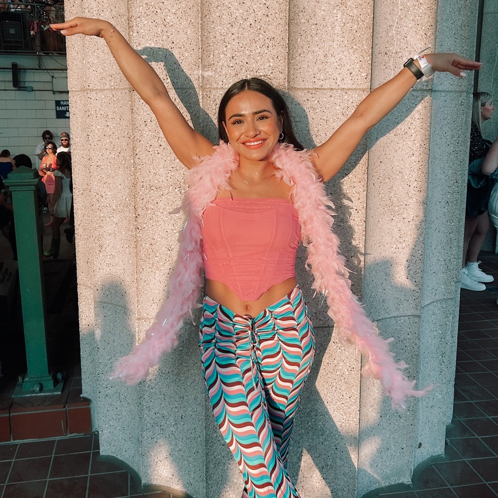 Meet your Posher, Juana